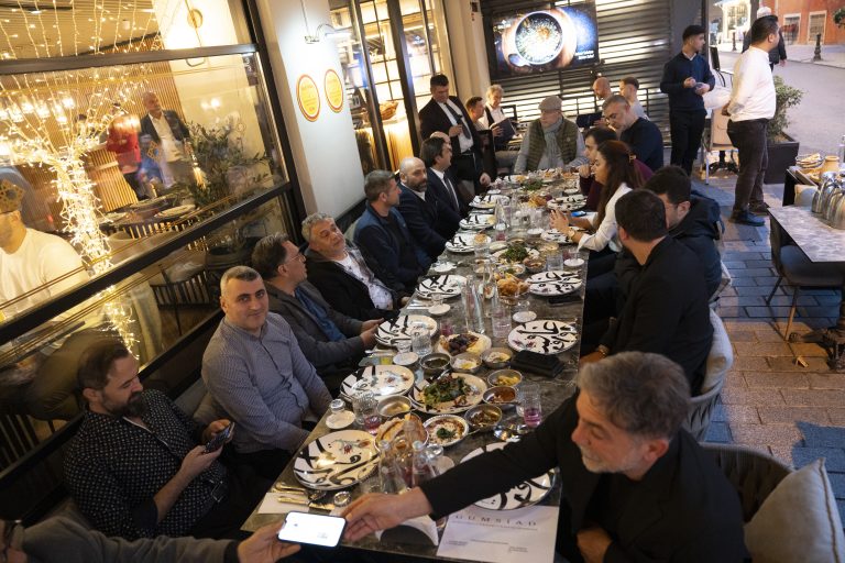GÜMSİAD’ın İftar Buluşması Sektör Temsilcilerini Bir Araya Getirdi